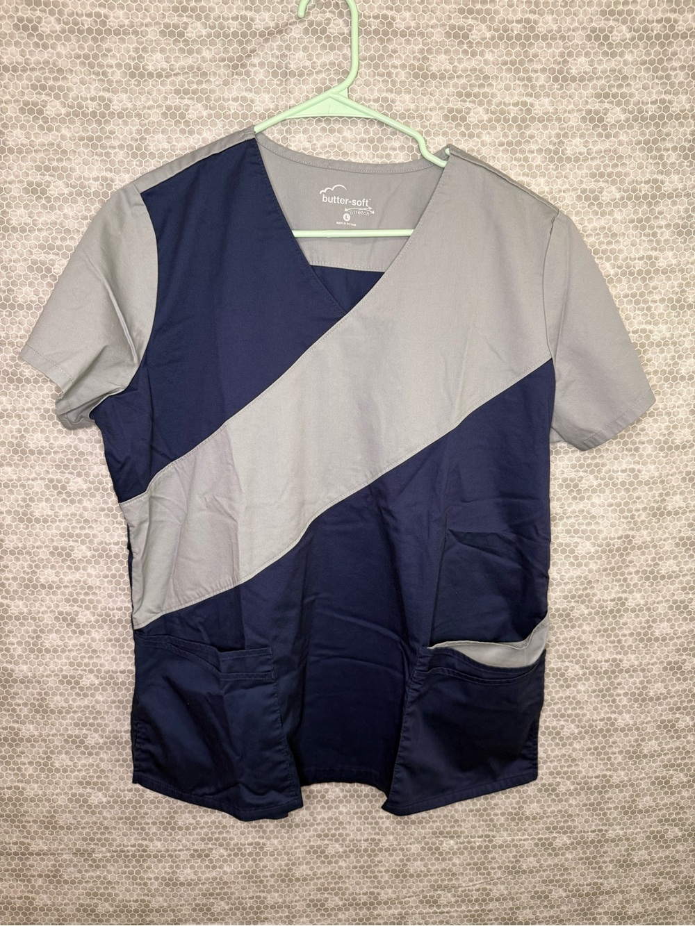 butter-soft Women's Short Sleeve Scrub Top in Navy and Gray